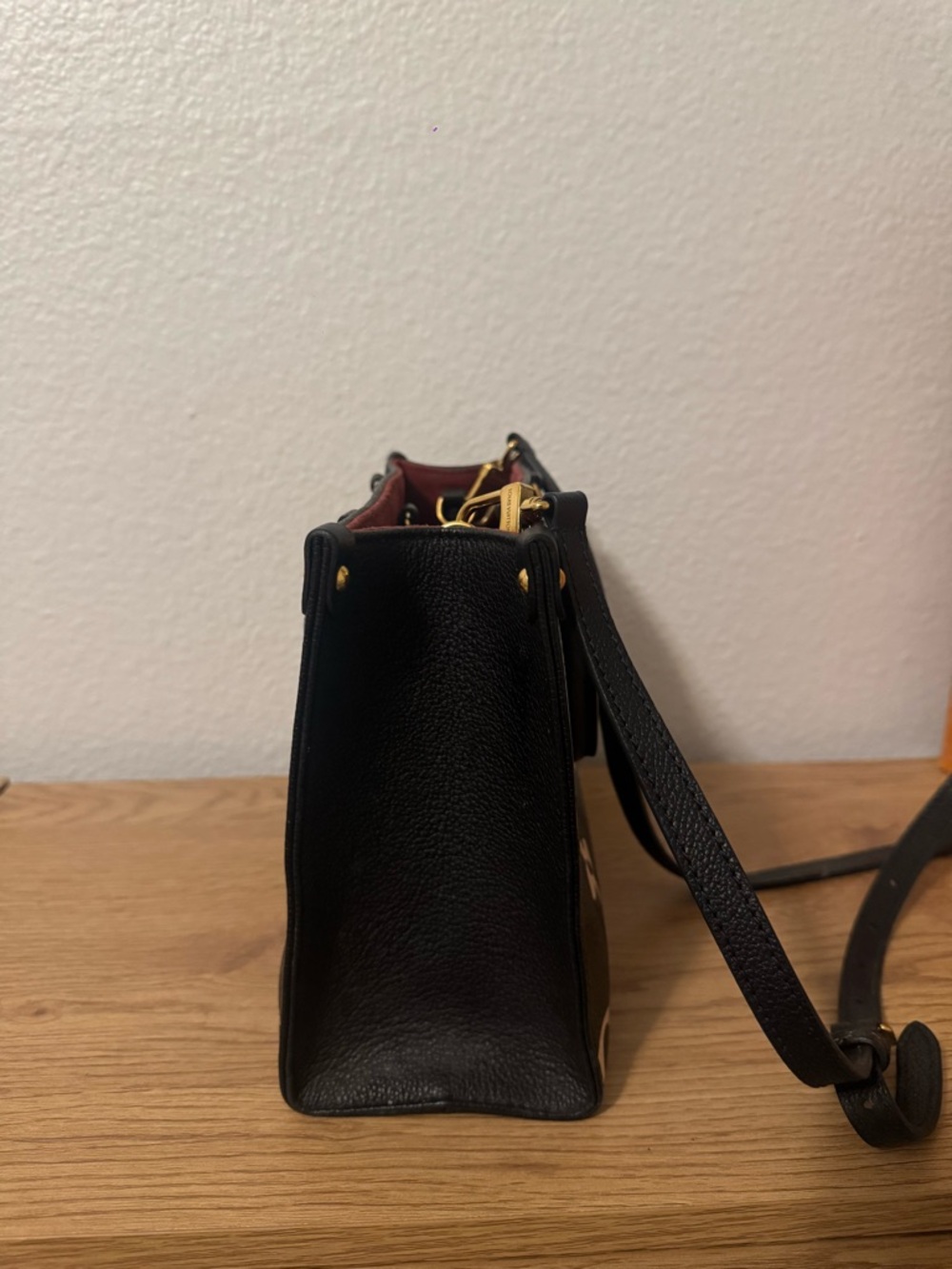 Louis Vuitton OnTheGo PM Monogram Canvas Tote w/ Strap + Receipt - Picture 4 of 9